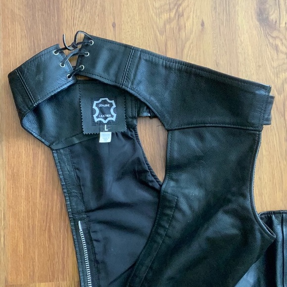 Black Leather Motorcycle Riding Chaps - Picture 2 of 6